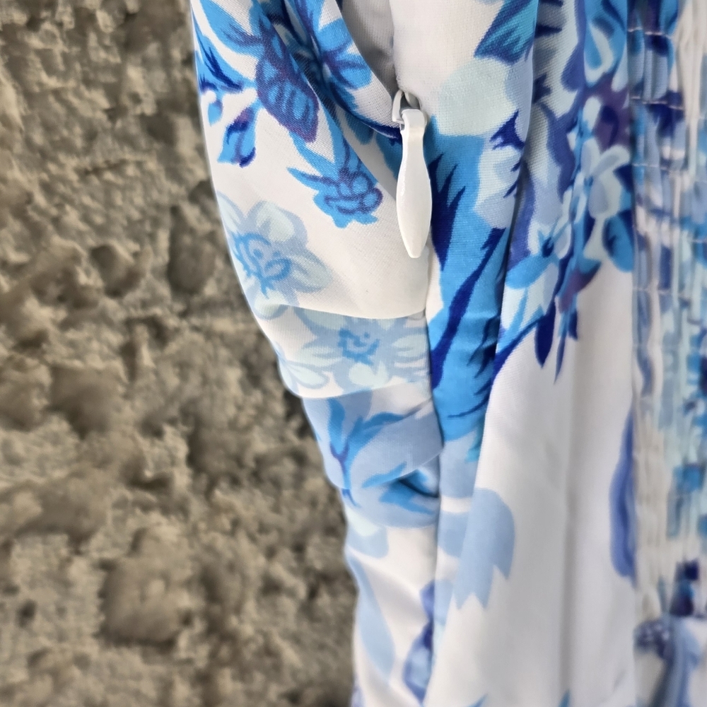 Thats so fetch Blue White Floral Maxi Dress - Picture 12 of 12